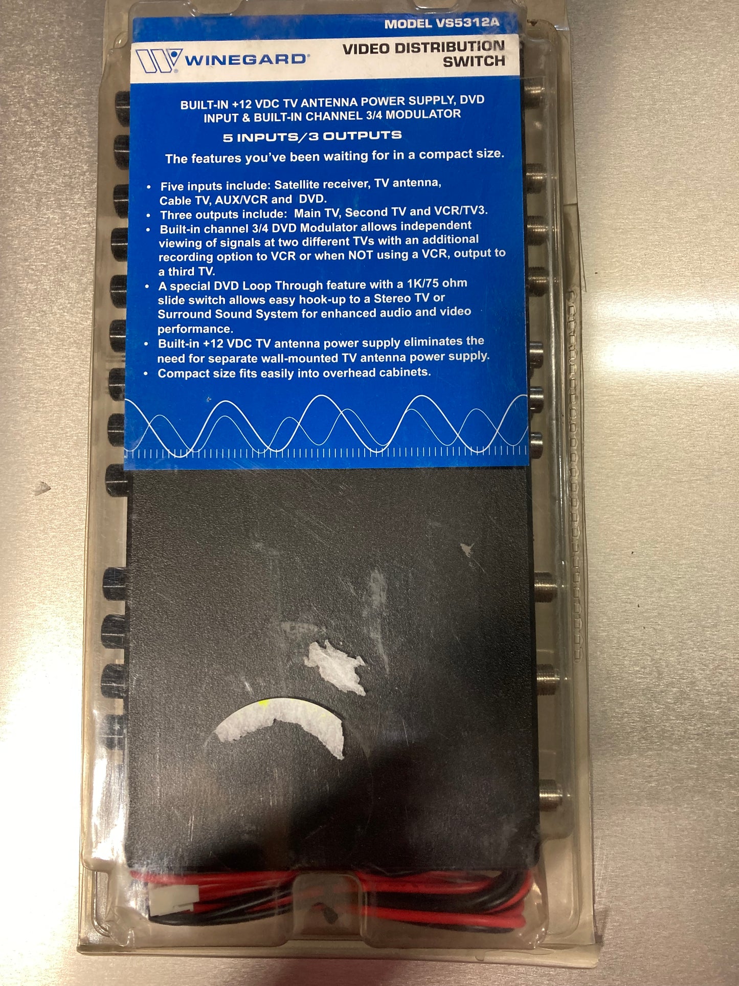 Video distribution switch