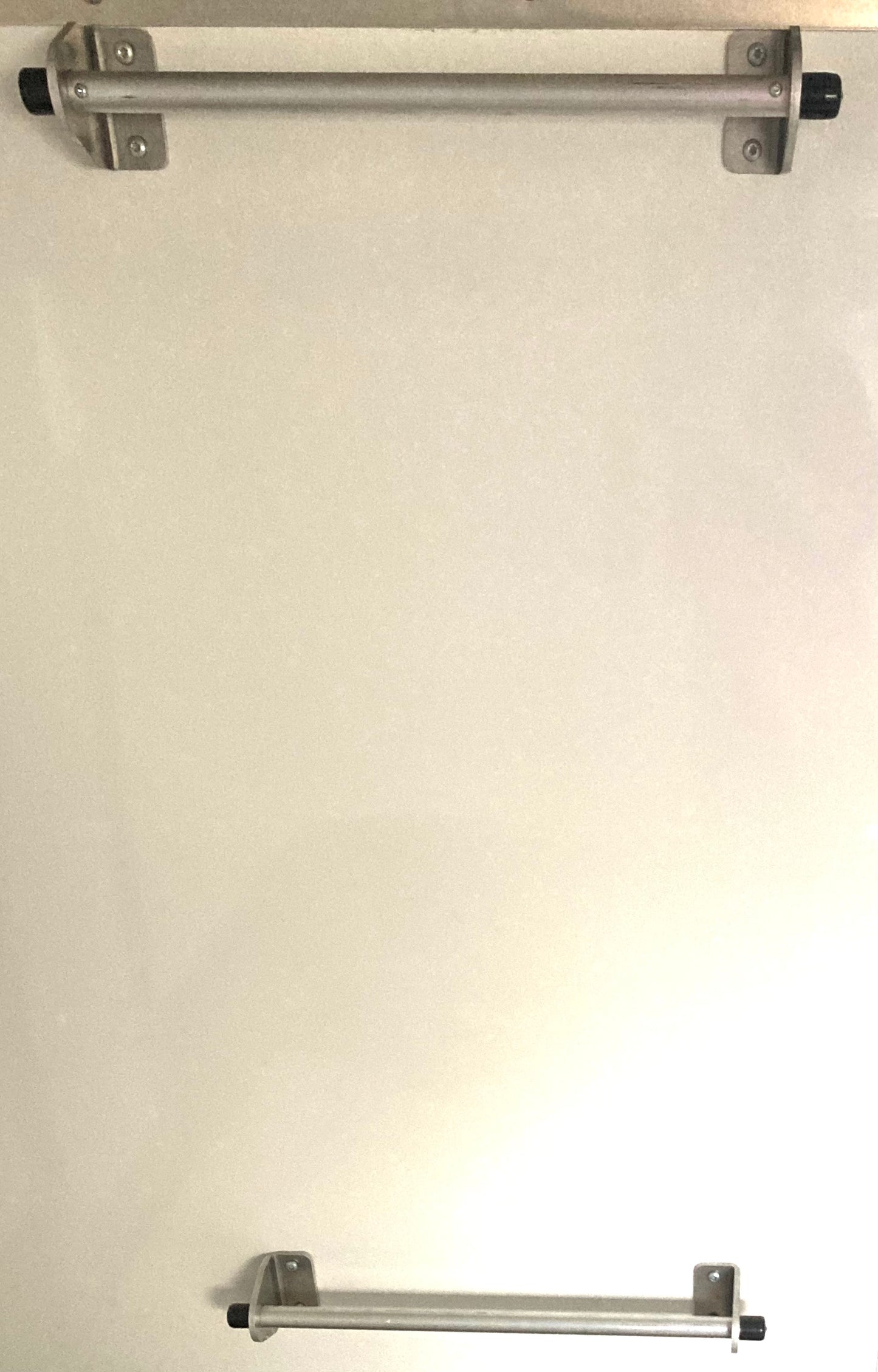 #760046 - Strap rack assembly