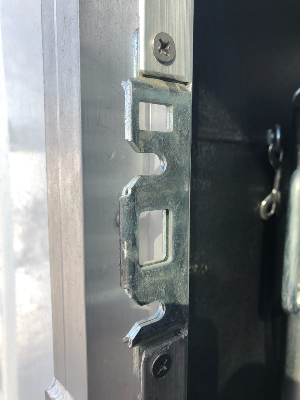 Latch w/striker plate, Rear Door: #628079