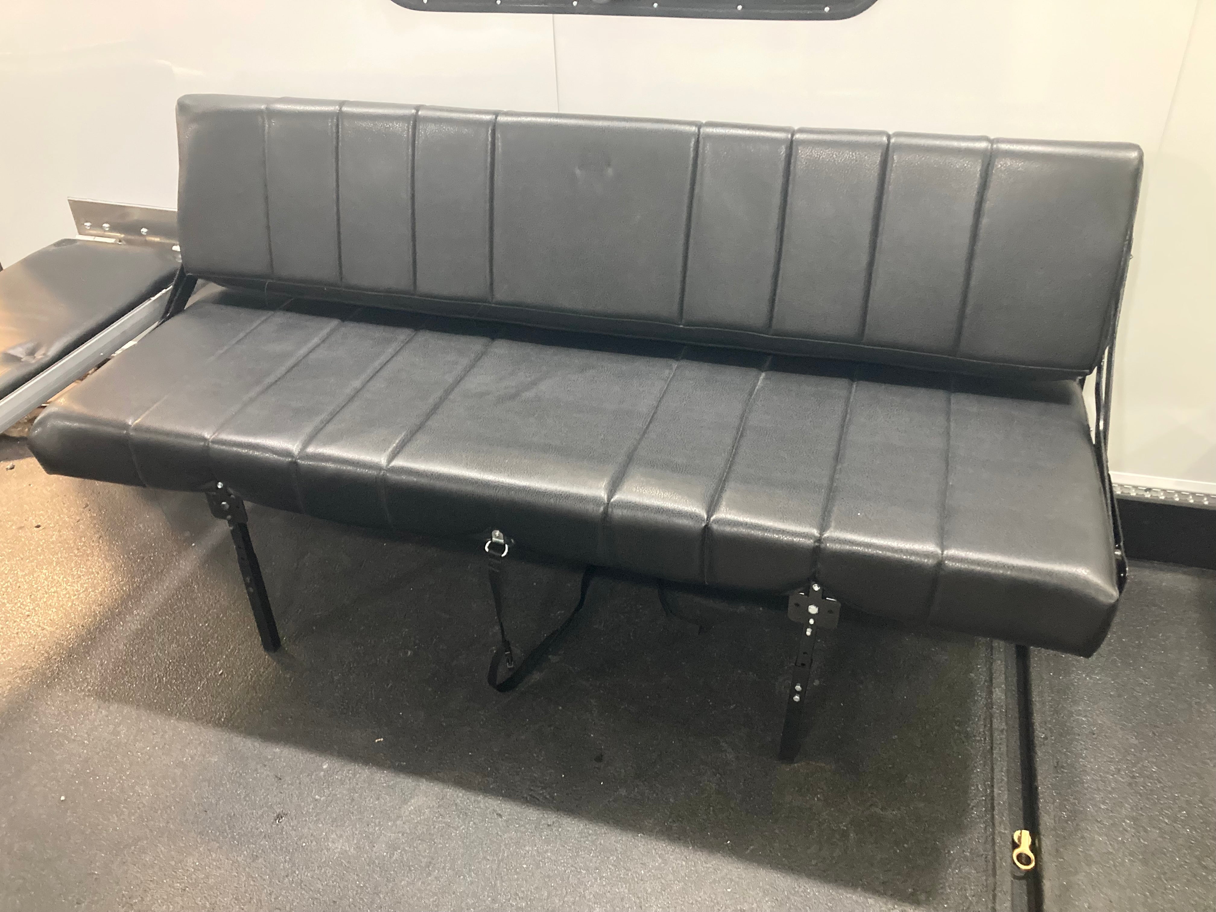 Stow Away Lounge/Sofa #635014 – Logan Coach