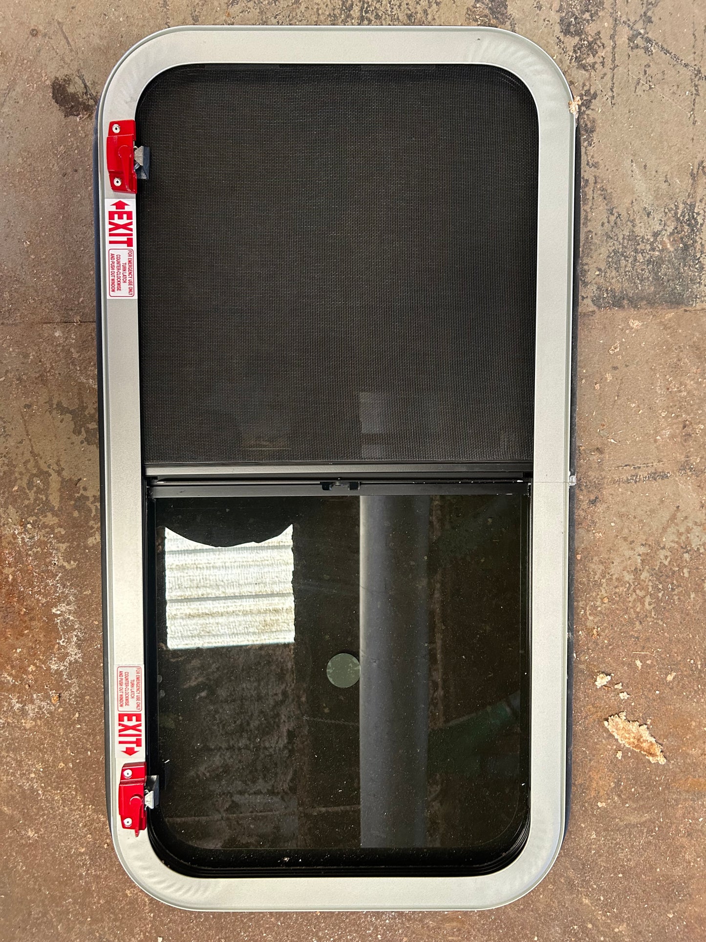 LQ Window Exit 20" X 37"