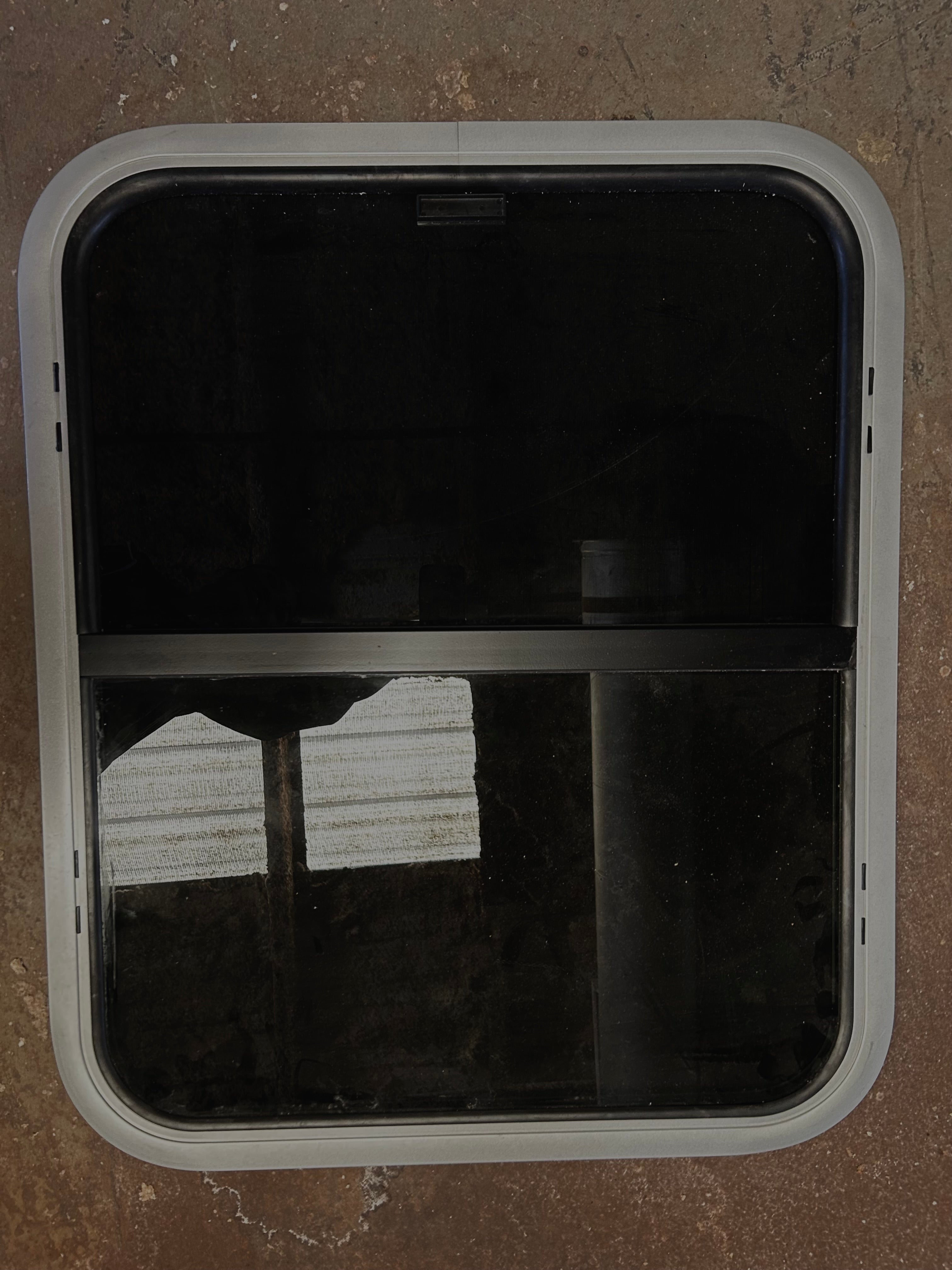 Coache Window HEHR Replacement Window 26
