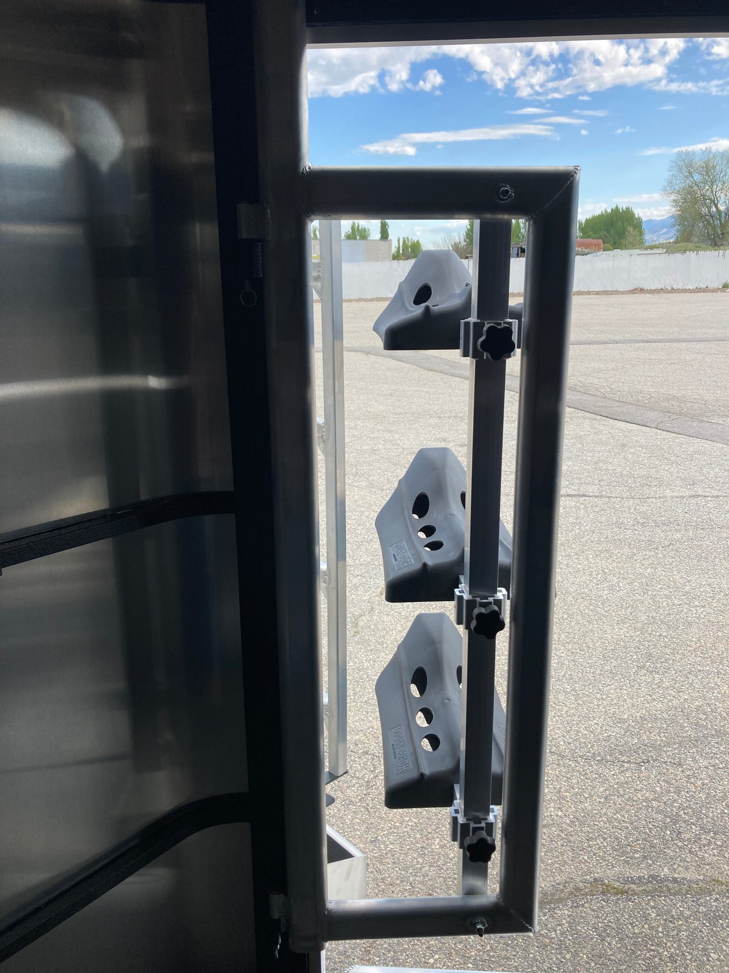 Swing Out Saddle Rack