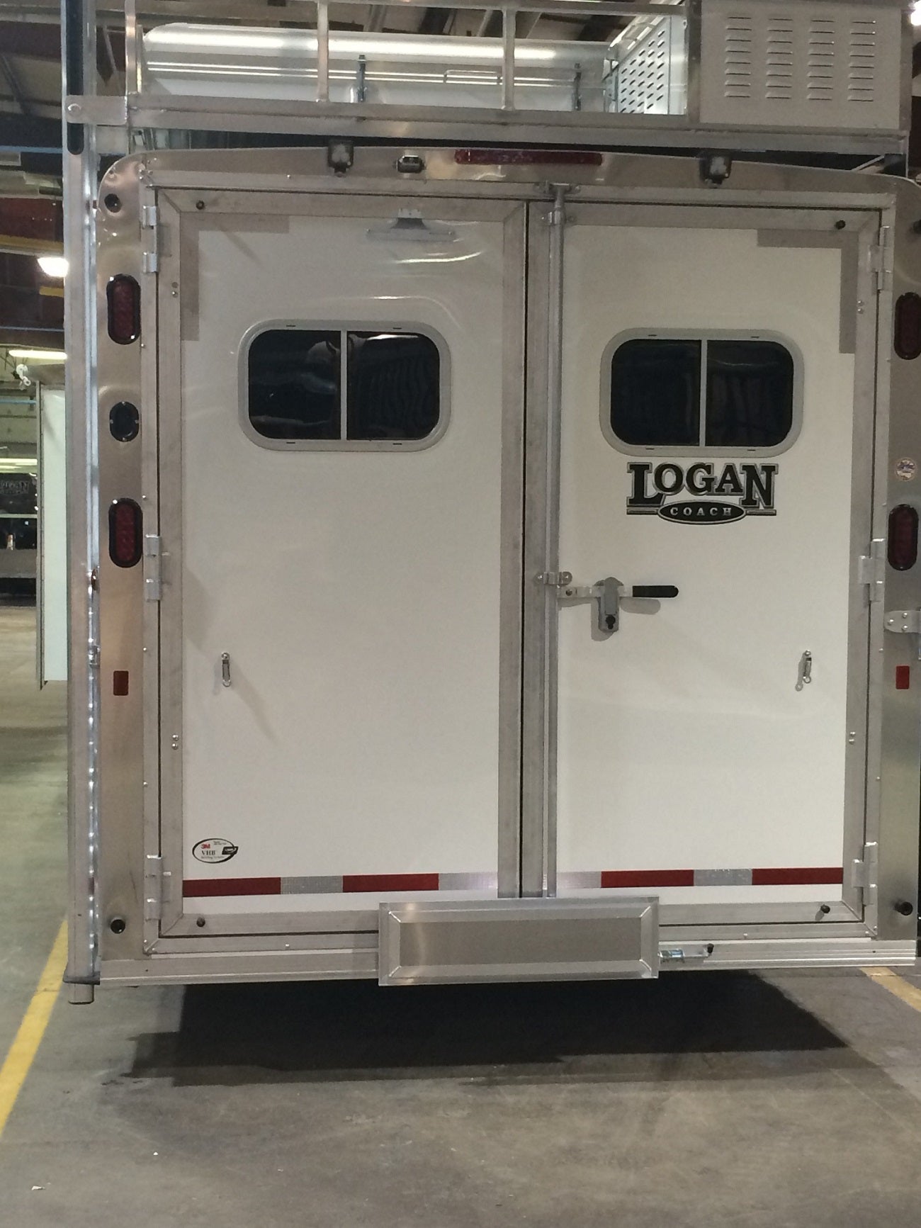 Front Window Coach Windows – Logan Coach