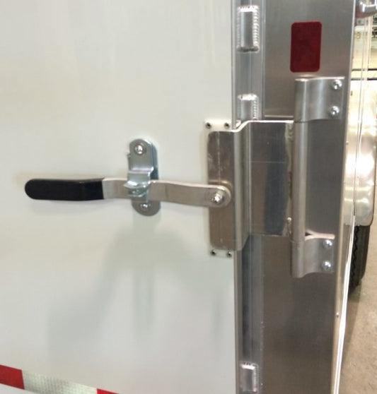 7 1/2″ OFF SET BUTTERFLY COMPRESSION LATCH FOR BOLT ON RAMP