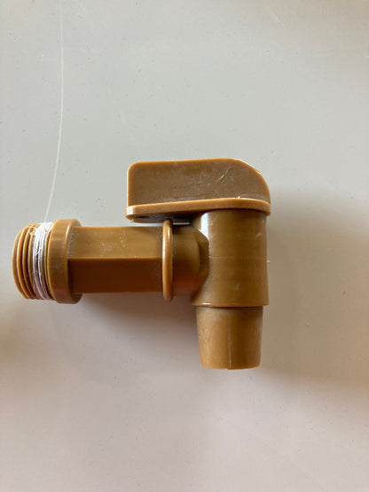 Water tank accessories/fittings